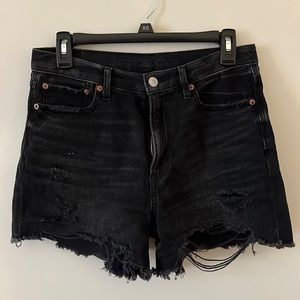 American Eagle 90s Boyfriend Short